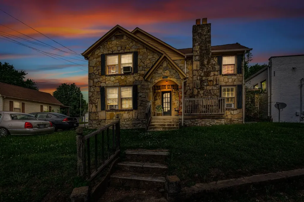 1405 Highland Avenue Columbia TN 38401