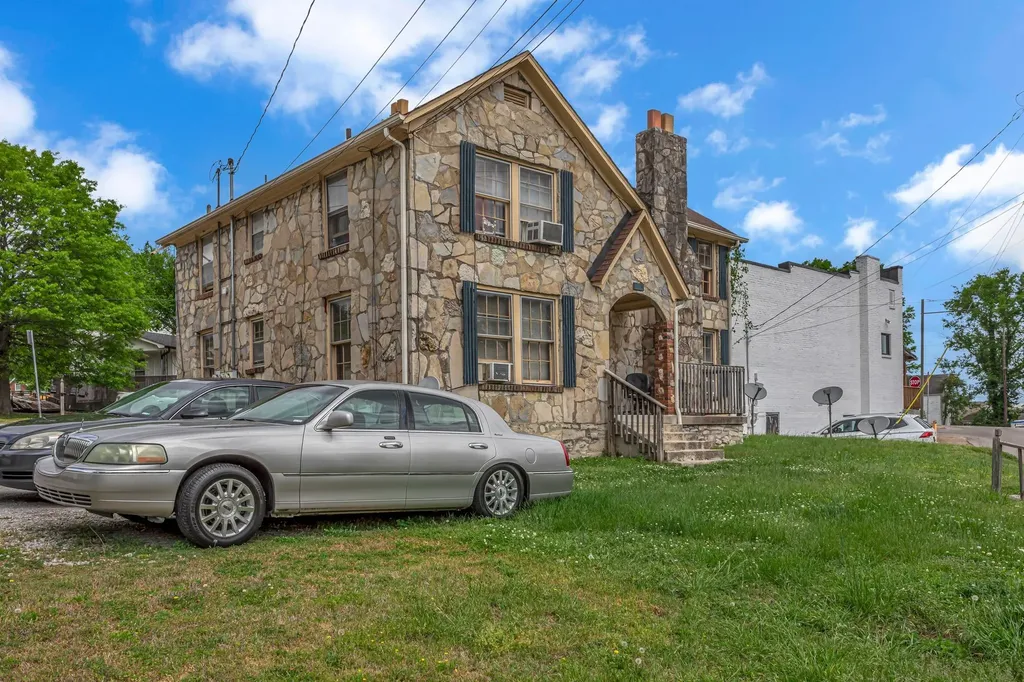 1405 Highland Avenue Columbia TN 38401