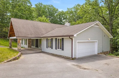 2040 Rock Bluff Road Hixson TN 37343
