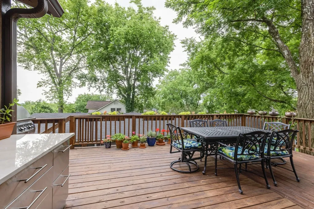 1715 Cedar Lane Nashville TN 37212