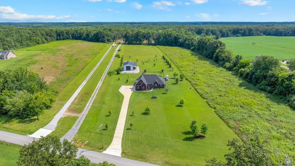 1469 Ledford Mill Road Tullahoma TN 37388