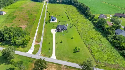 1469 Ledford Mill Road Tullahoma TN 37388