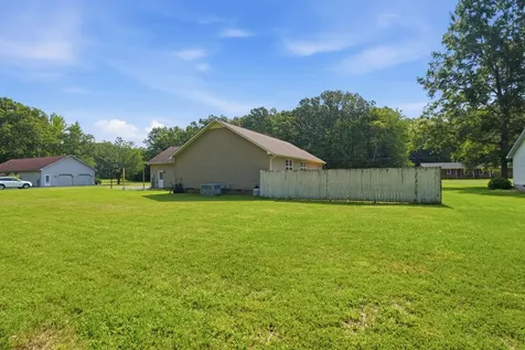 671 Circle Drive Manchester TN 37355