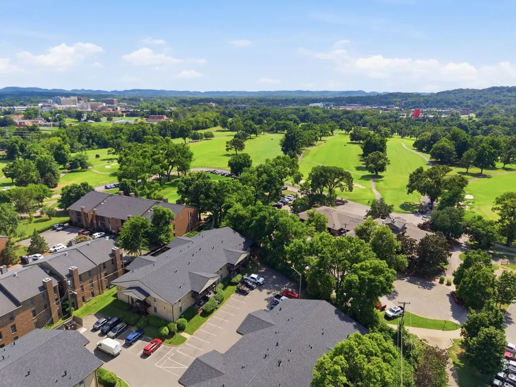 4425 Westlawn Drive Nashville TN 37209