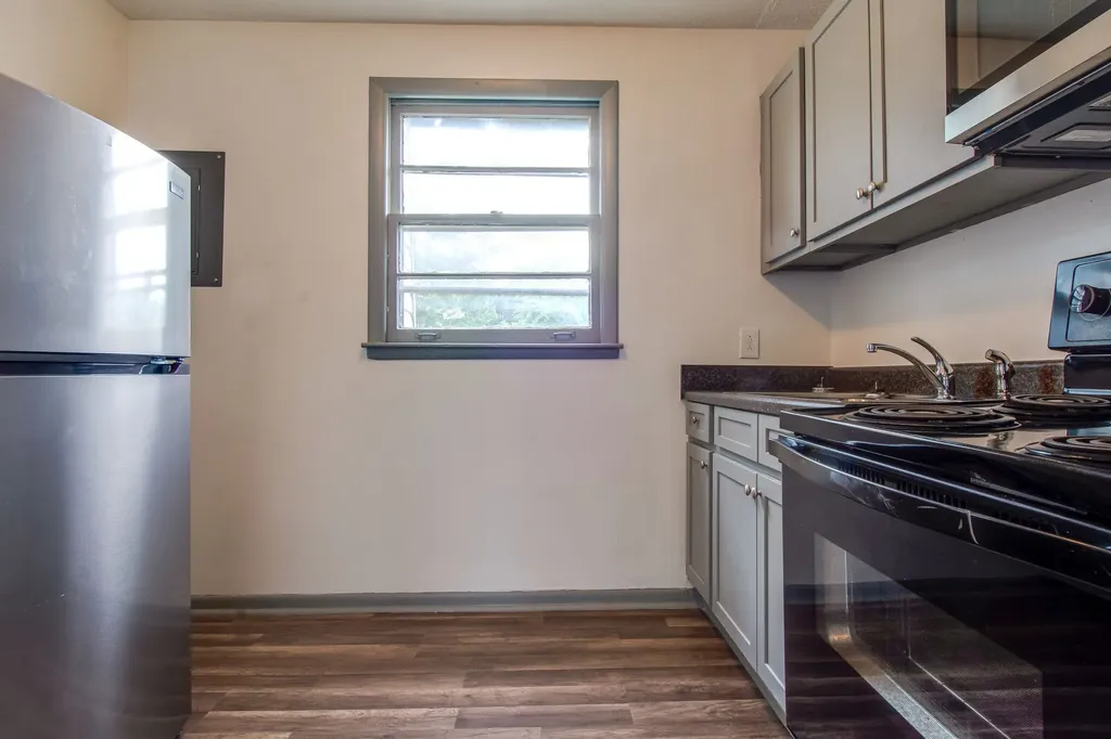 1733 17th Ave, N Nashville TN 37208