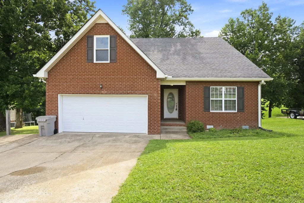 1208 Jason Circle Ashland City TN 37015
