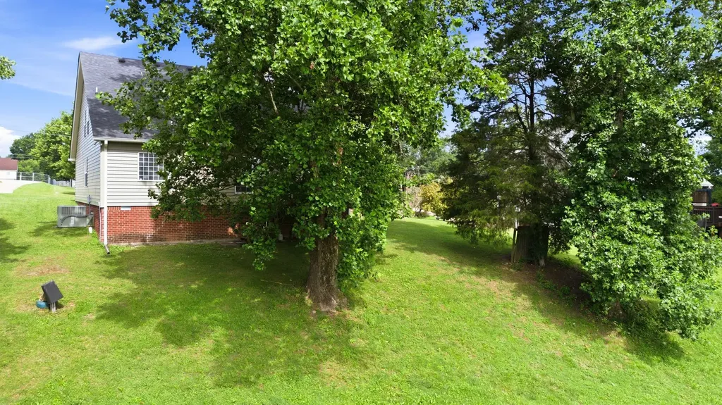 1208 Jason Circle Ashland City TN 37015