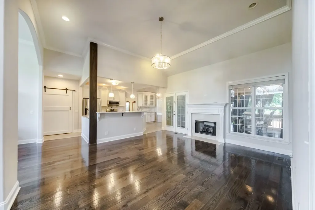 300 Artesa Drive White House TN 37188