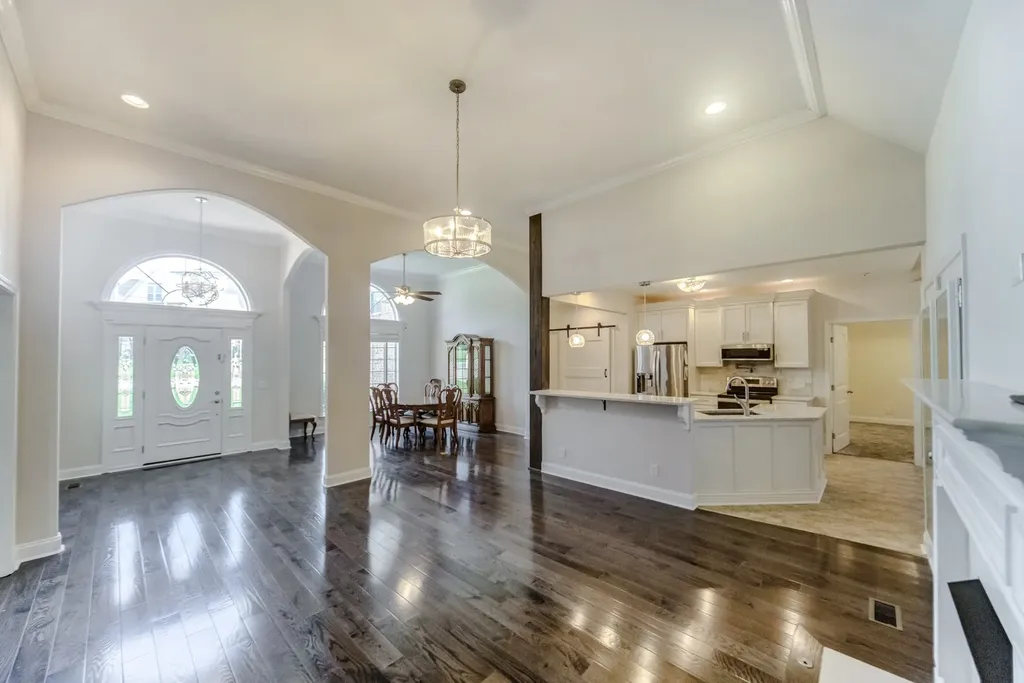 300 Artesa Drive White House TN 37188