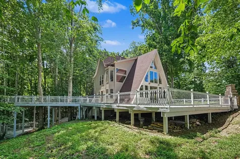 2275 Hanestown Road Westmoreland TN 37186