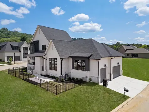 9363 Calder Circle Ooltewah TN 37363