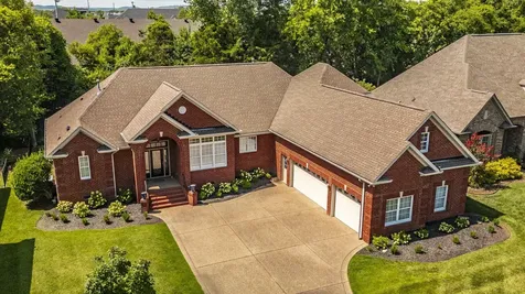 138 Saranac Trail Hendersonville TN 37075