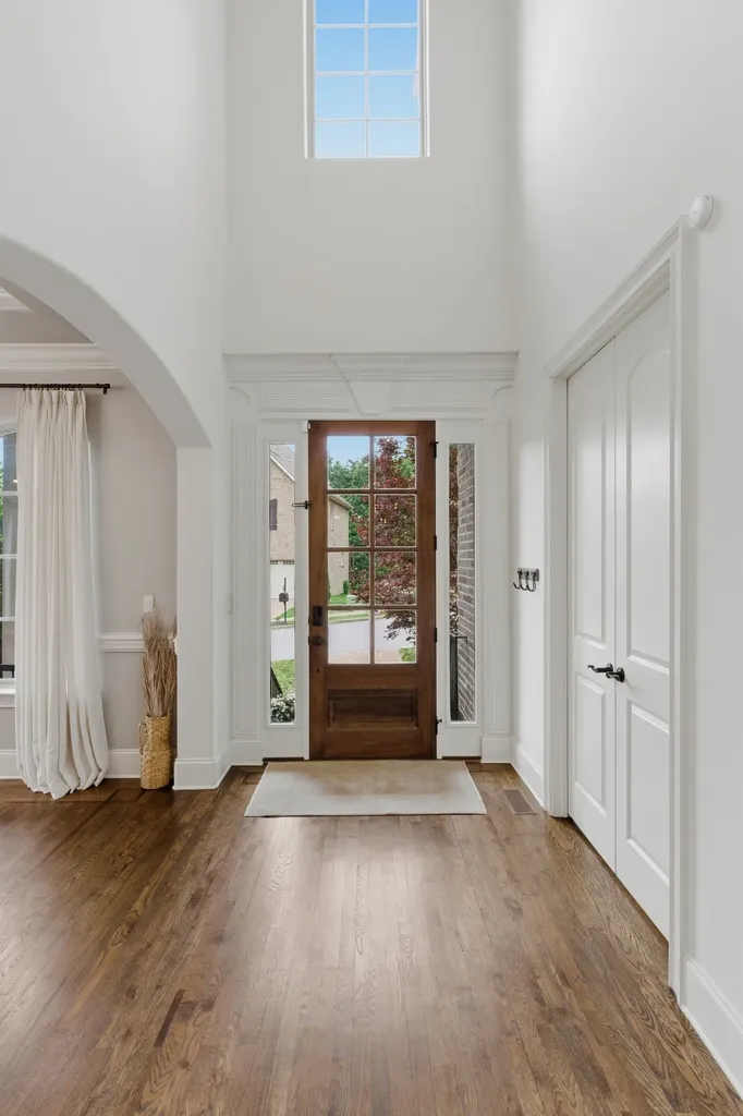 548 Summit Oaks Court Nashville TN 37221