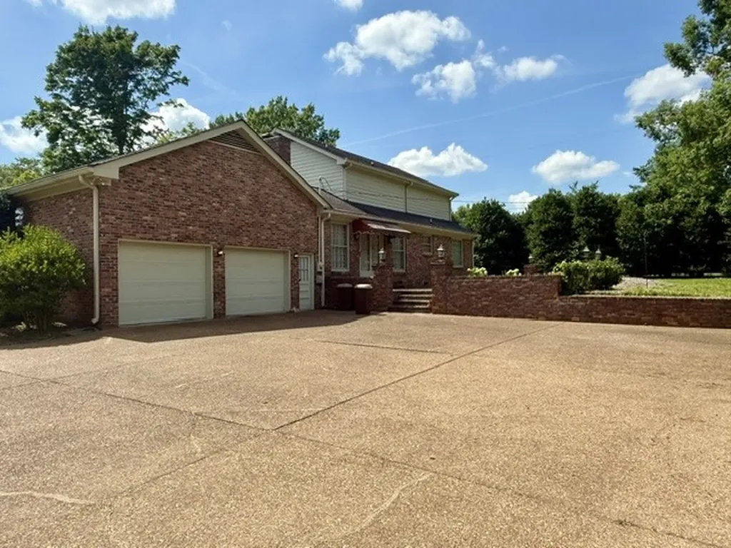 6308 Kingsbury Drive Brentwood TN 37027