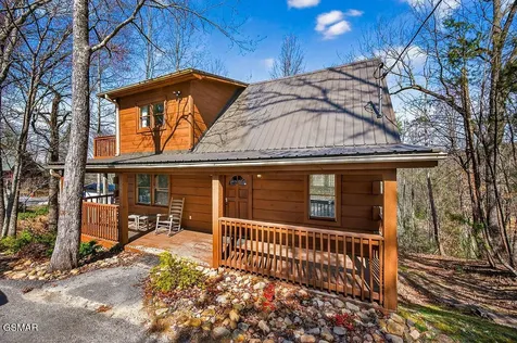 745 Ski View Lane Pigeon Forge TN 37876