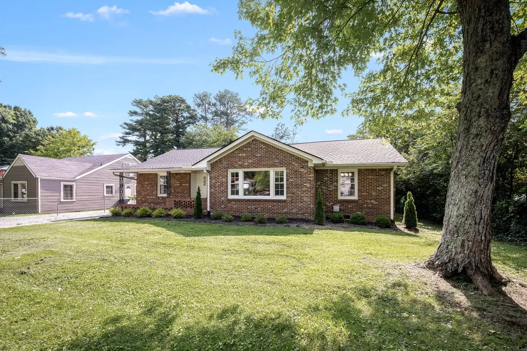 922 Mckellar Drive Tullahoma TN 37388