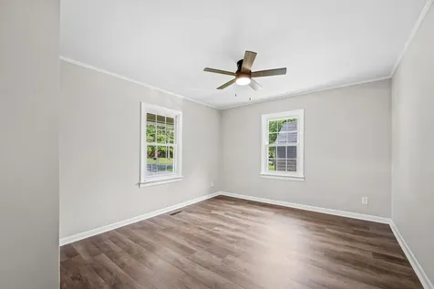 922 Mckellar Drive Tullahoma TN 37388