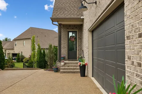 6028 Trout Lane Spring Hill TN 37174