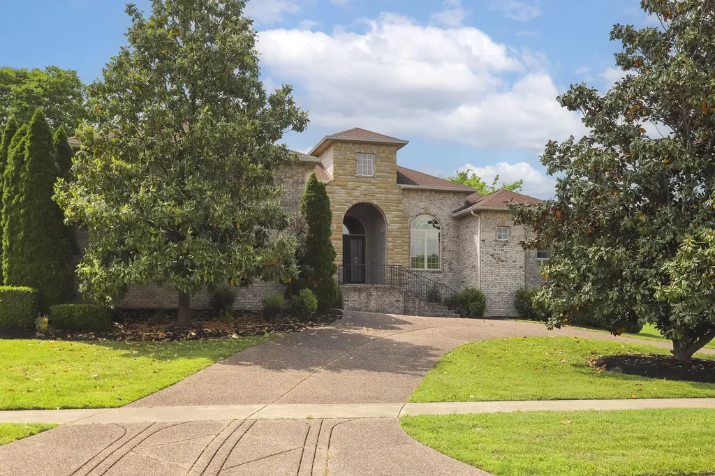 110 Affirmed Drive Hendersonville TN 37075