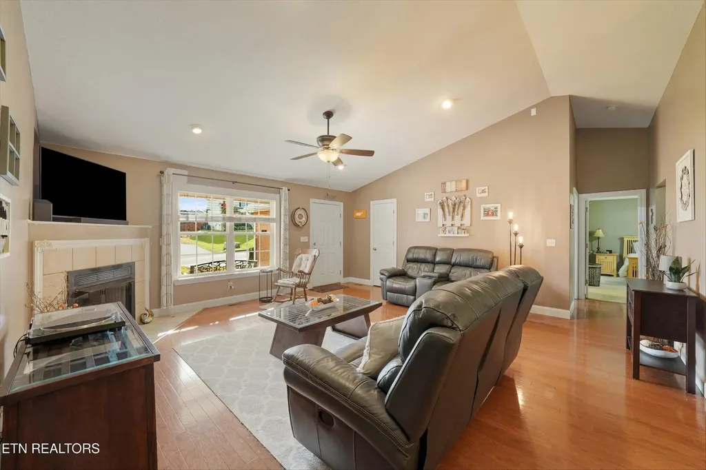 4094 Mountain Vista Road Knoxville TN 37931
