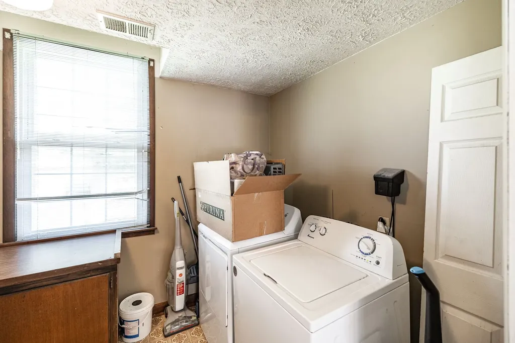 102 Lake Point Drive Gallatin TN 37066