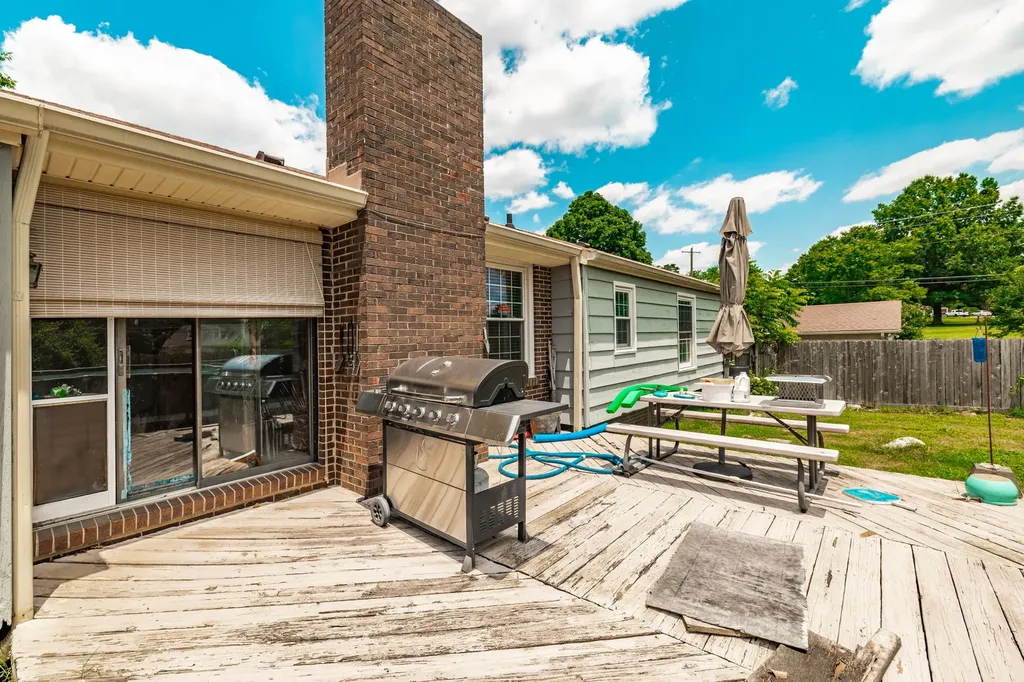 102 Lake Point Drive Gallatin TN 37066