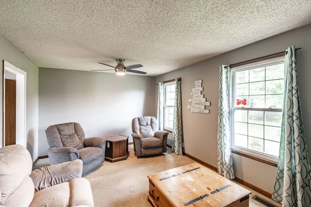 102 Lake Point Drive Gallatin TN 37066