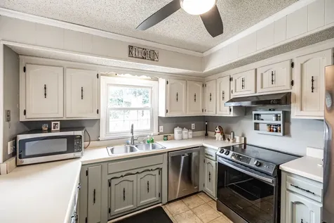 102 Lake Point Drive Gallatin TN 37066
