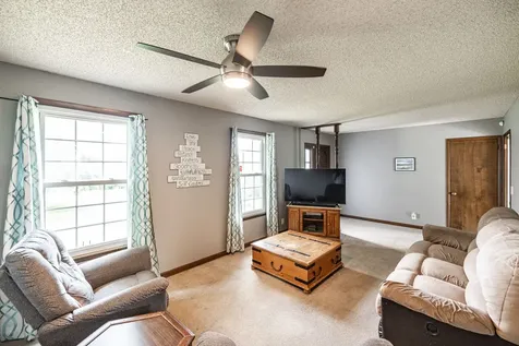 102 Lake Point Drive Gallatin TN 37066