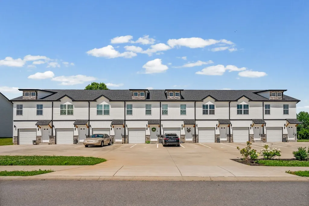 224 Drayton Drive Clarksville TN 37042