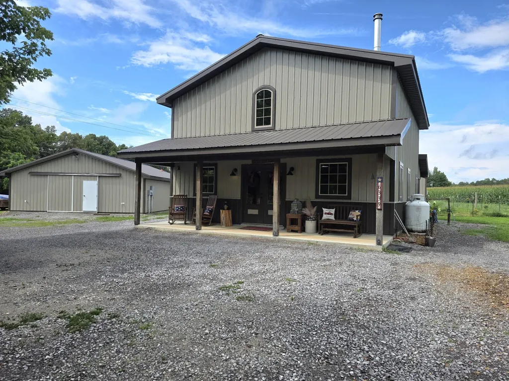 6339 Dickens Hill Road Bradyville TN 37026