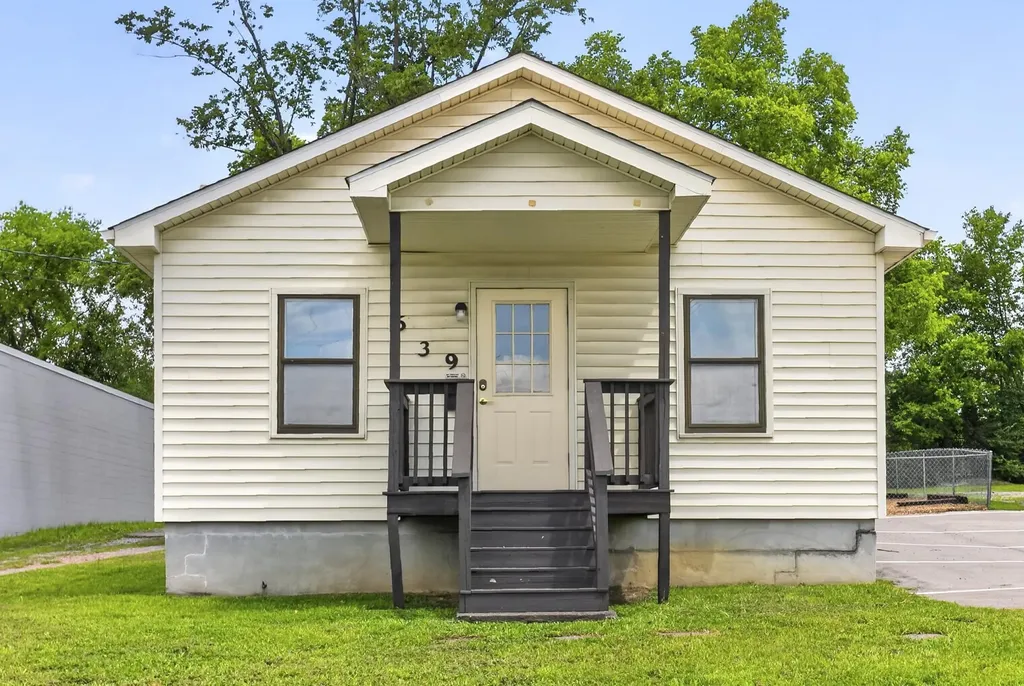 639 E Old Hickory Boulevard Madison TN 37115