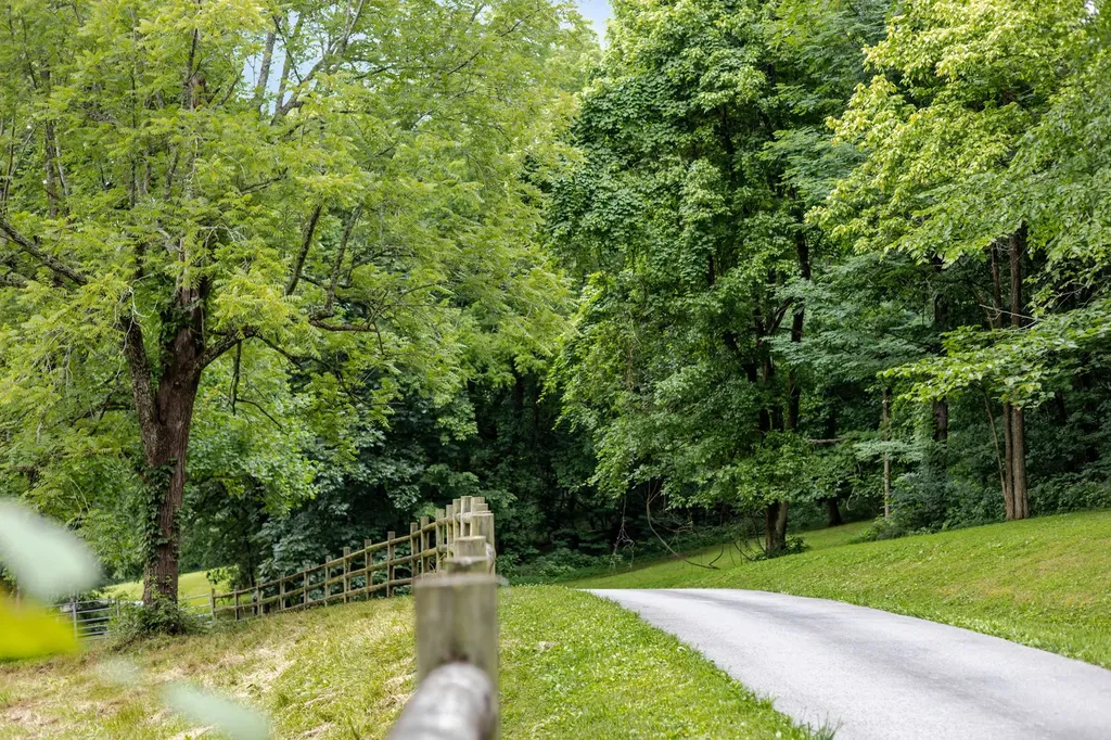 391 Bluestocking Hollow Road Shelbyville TN 37160