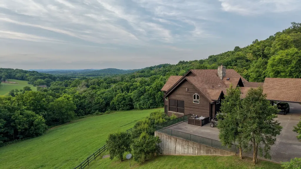 391 Bluestocking Hollow Road Shelbyville TN 37160