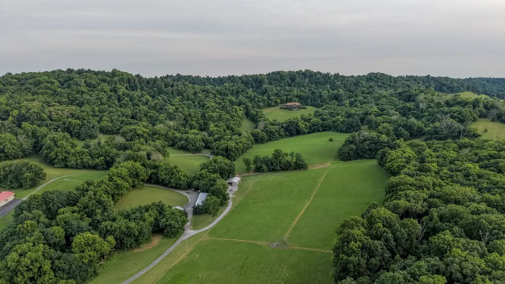 391 Bluestocking Hollow Road Shelbyville TN 37160