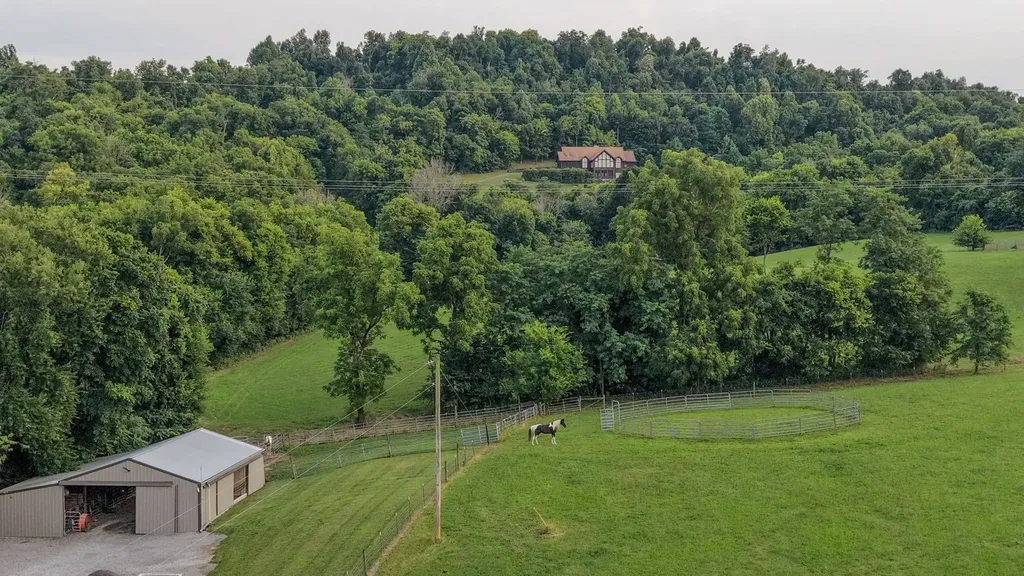 391 Bluestocking Hollow Road Shelbyville TN 37160