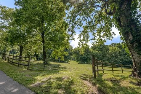 391 Bluestocking Hollow Road Shelbyville TN 37160