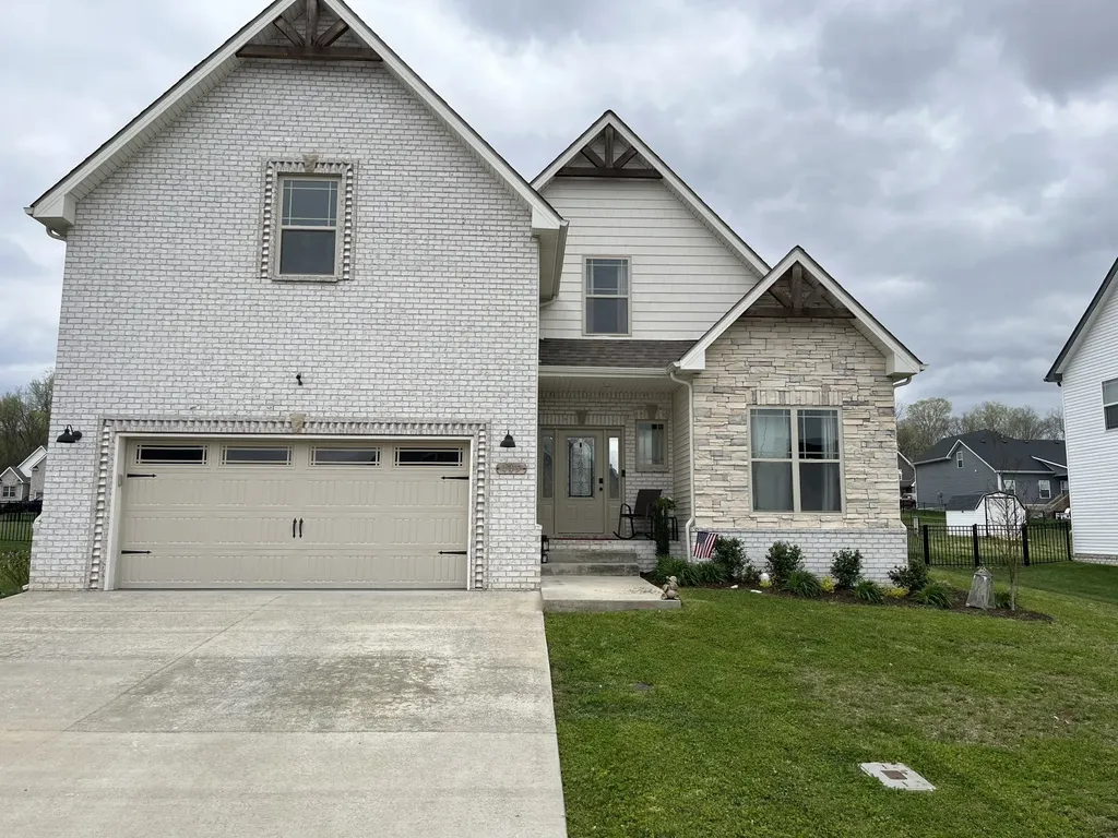 445 Crestwicke Court Clarksville TN 37043