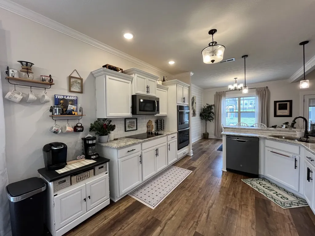 445 Crestwicke Court Clarksville TN 37043