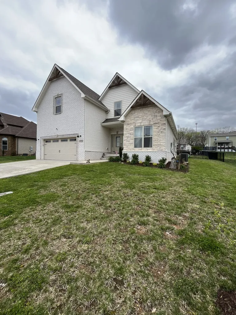 445 Crestwicke Court Clarksville TN 37043