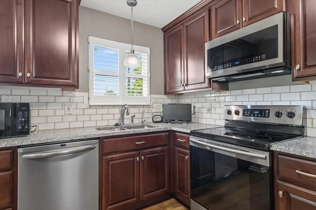 4100 New Hope Meadow Road Hermitage TN 37076