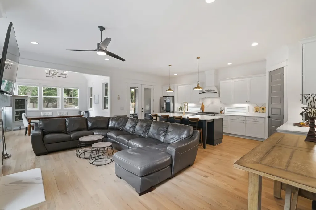 4018B Woodmont Boulevard Nashville TN 37205