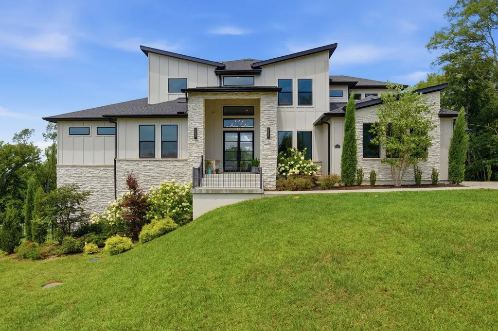 6132 Lookaway Circle Franklin TN 37067
