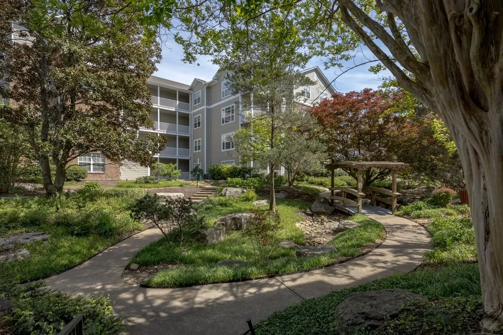 2025 Woodmont Boulevard Nashville TN 37215