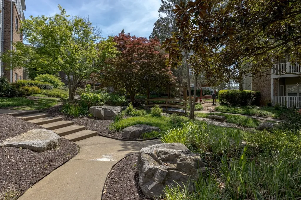 2025 Woodmont Boulevard Nashville TN 37215