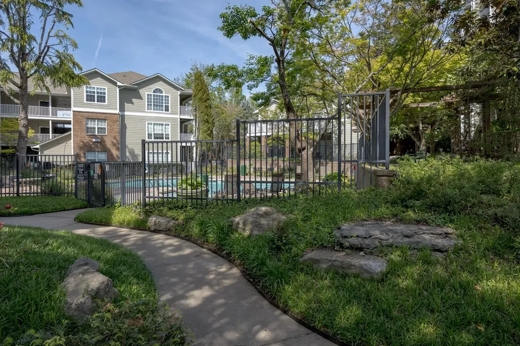 2025 Woodmont Boulevard Nashville TN 37215