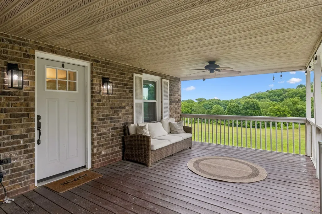 2758 Standing Oak Drive Thompsons Station TN 37179