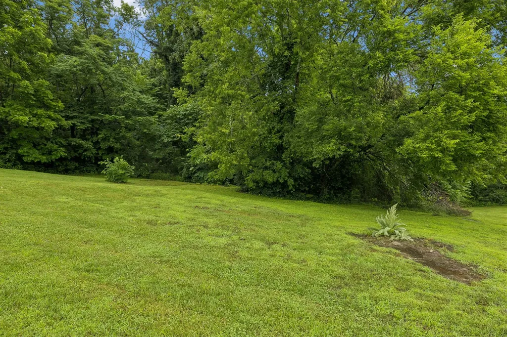 2758 Standing Oak Drive Thompsons Station TN 37179