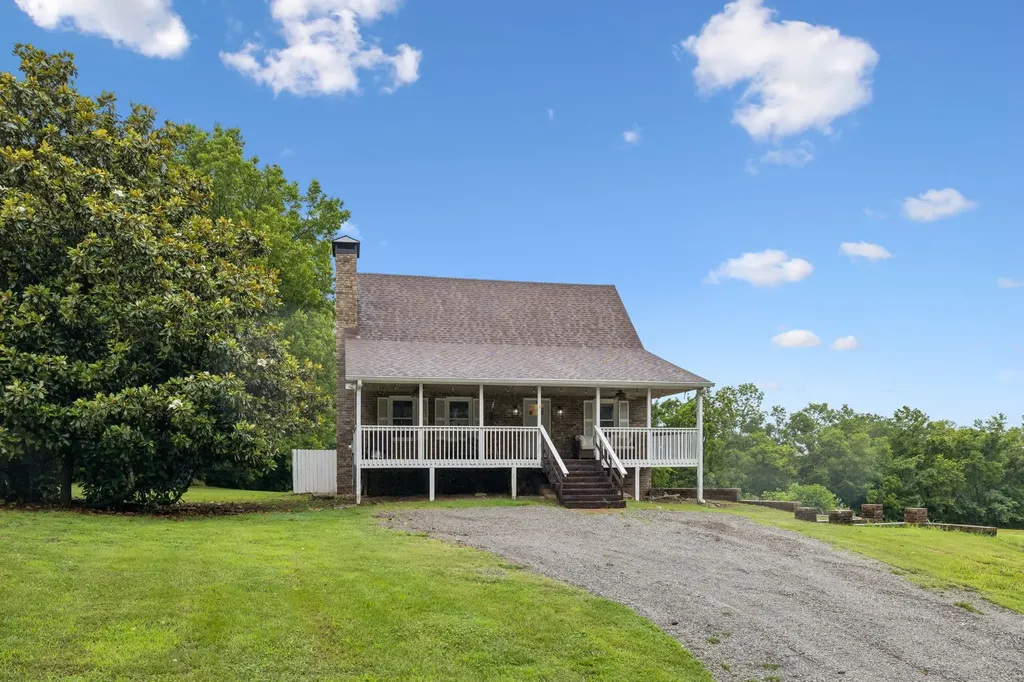 2758 Standing Oak Drive Thompsons Station TN 37179