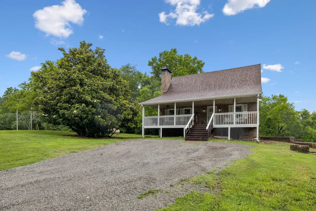 2758 Standing Oak Drive Thompsons Station TN 37179
